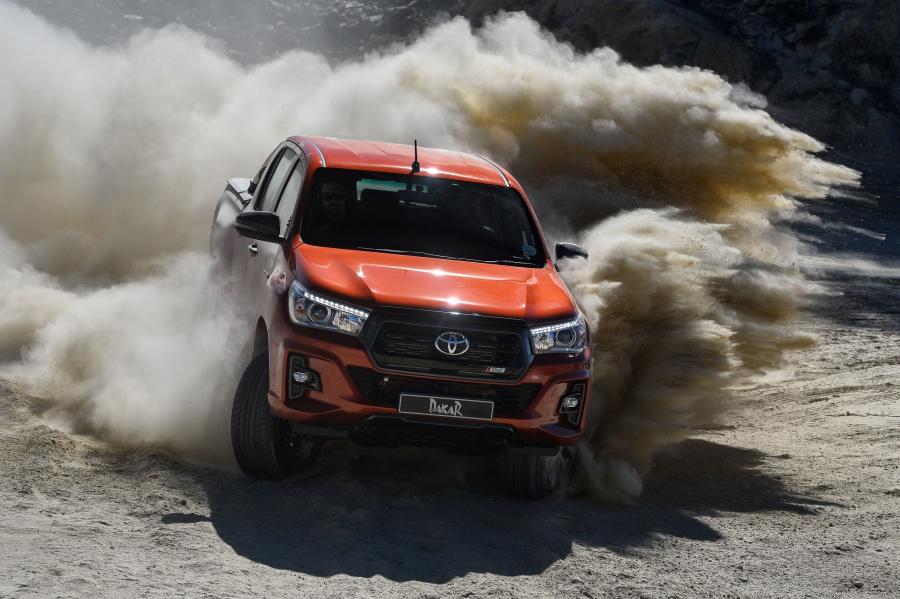  Toyota Hilux Dakar Double Cab 2018 года  (ZA) (фото 22 из 40)